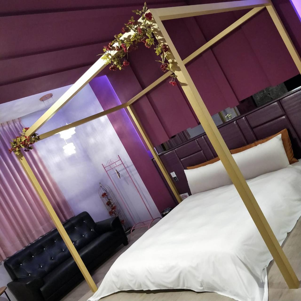 Chen He Spa Motel Lukang Extérieur photo