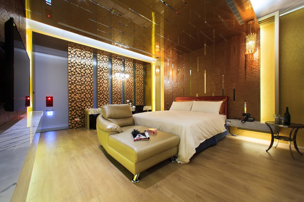 Chen He Spa Motel Lukang Extérieur photo